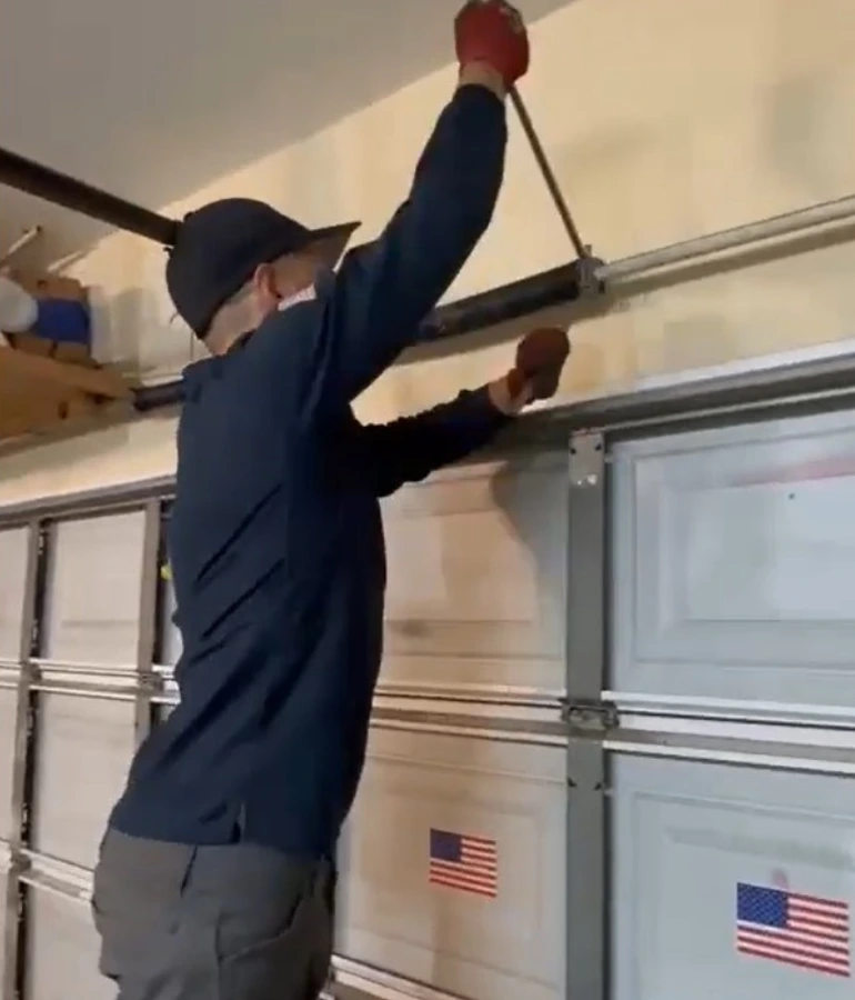 Garage Door Repair in Lloyd FL